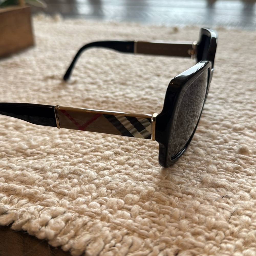 Burberry Sunglasses